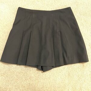 Black Women's Pleated Skort